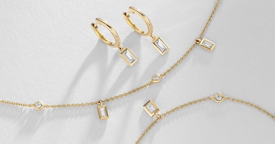 MW GOLD CHAINS.png image