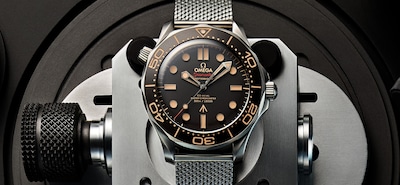 OMEGA-Lead-Calibre-image.png image
