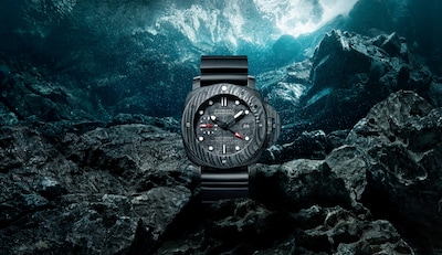 SUBMERSIBLE image