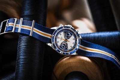 Tudor-Fabric-Strap.jpg image