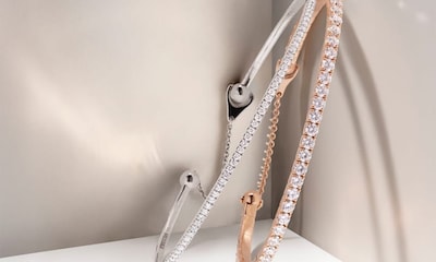 Messika Gatsby Collection jewellery. The Gatsby collection embraces minimalism with subtle sparkle, enhanced by the delicate setting of its pieces. Discover the Gatsby collection here, at Mappin & Webb. Shop The Collection image